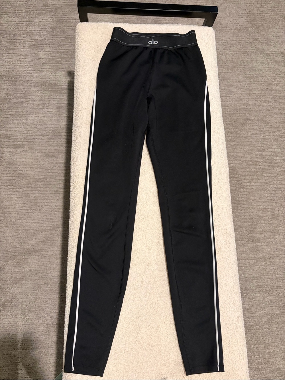 ALO Airlift High Waist Suit Up Leggings